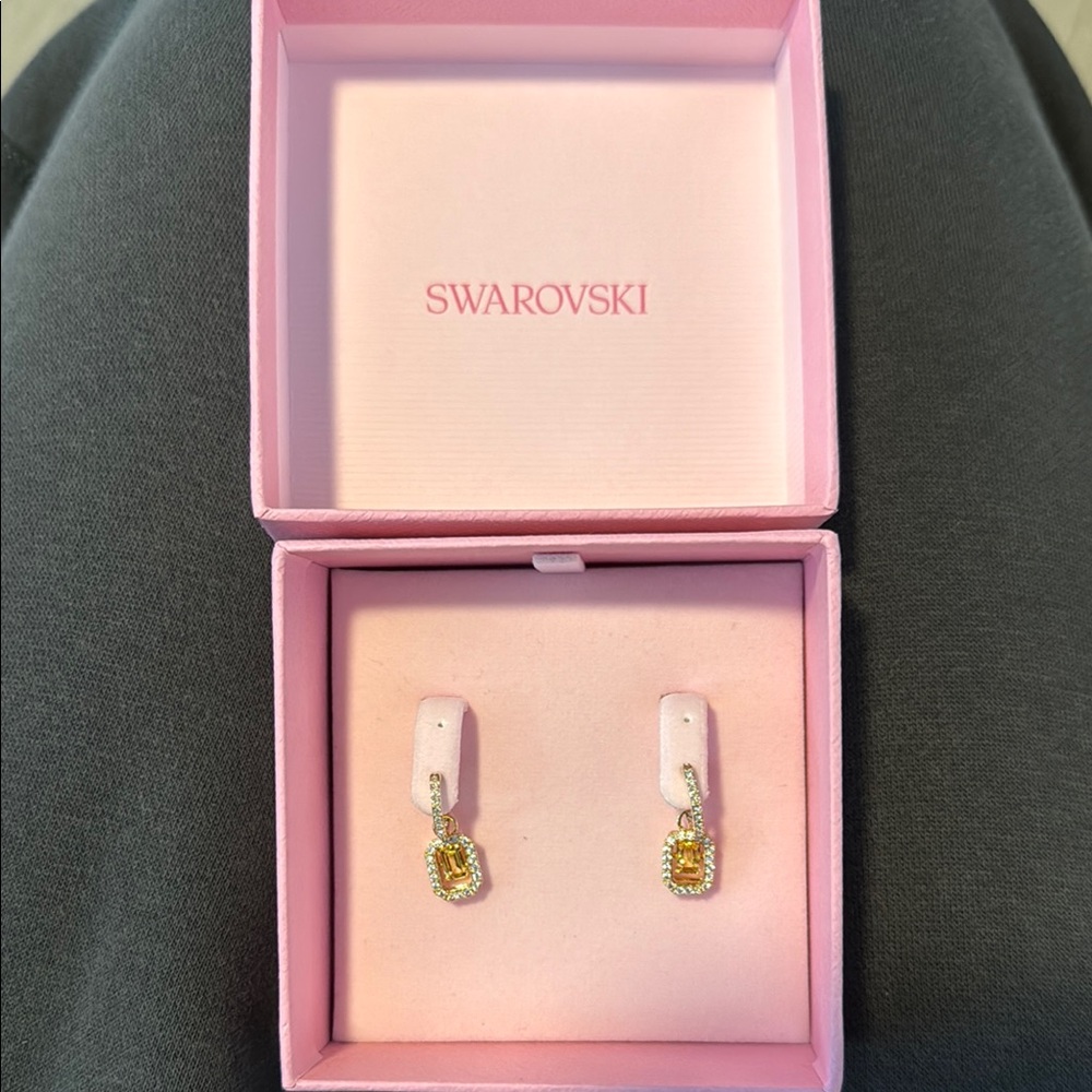 Swarovski Gold Crystal Earrings Sparkling Elegance